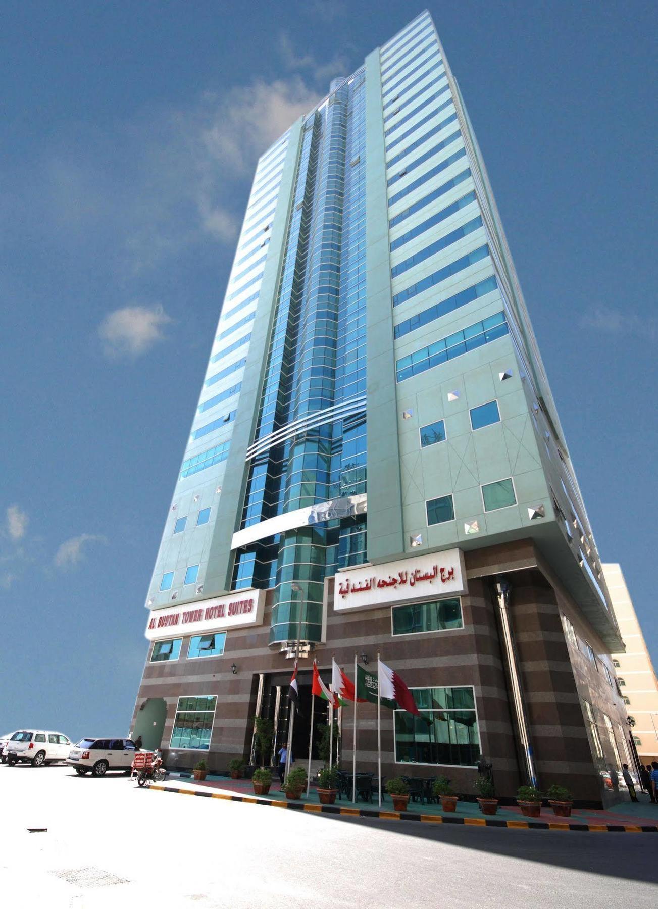 Al Bustan Tower Hotel Suites Charjah Extérieur photo